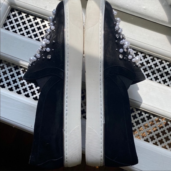 Authentic Stuart Weitzman Pearl sneakers - Picture 4 of 5